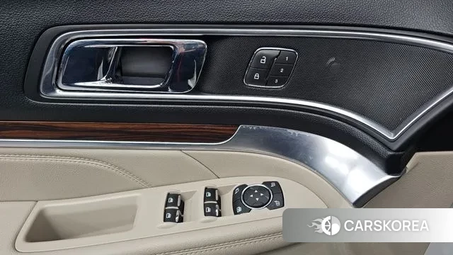 Ford Explorer 2018 Белый из Кореи, фото 4