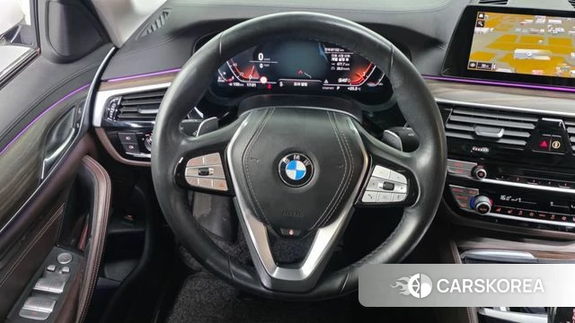 BMW 5 Series (G30) 2019 Белый из Кореи, фото 4