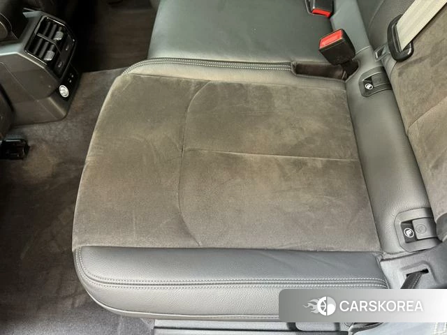 Audi Q3 2022 Темно-серый из Китая, фото 4