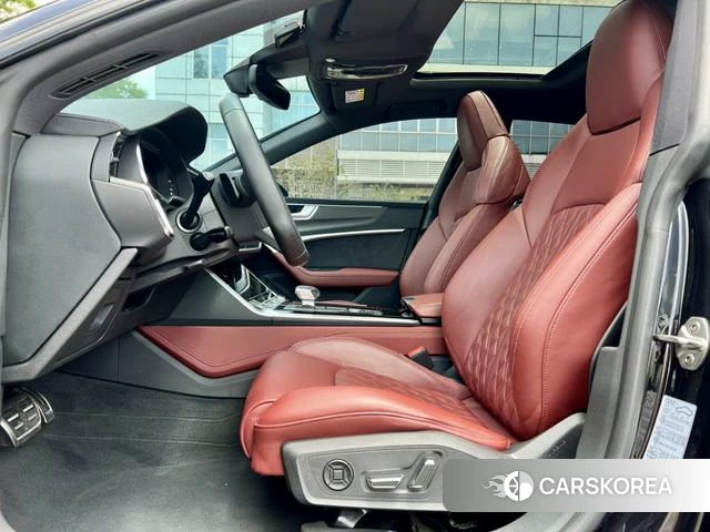 Audi A7L 2022 Черный из Китая, фото 4