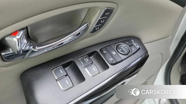 Kia The New Carnival 2019 Белый из Кореи, фото 4