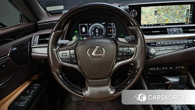Lexus ES300h 7th generation 2020 Черный из Кореи, фото 4