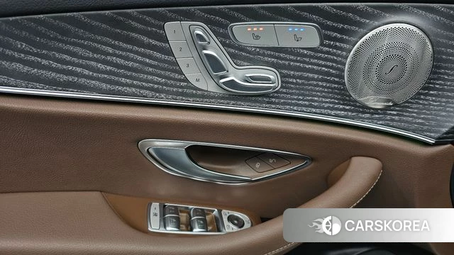 Mercedes-Benz E-Class W213 2022 Белый из Кореи, фото 4