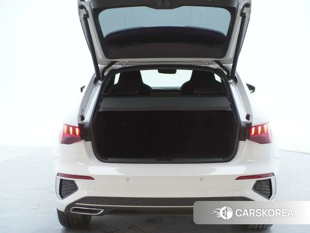 Audi A3 2023 Белый из Китая, фото 4