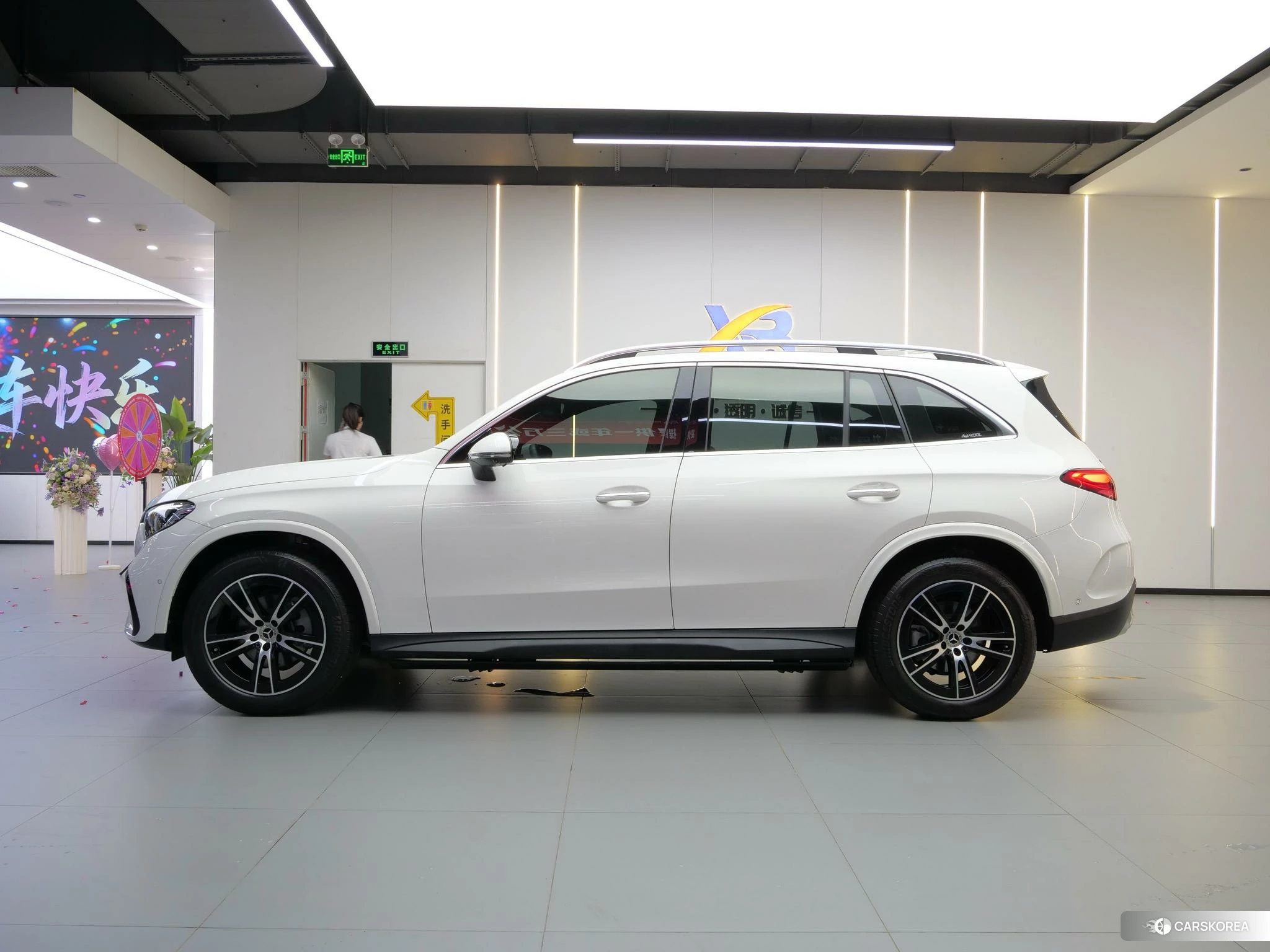 Mercedes-Benz GLC 2024 Белый из Китая, фото 4