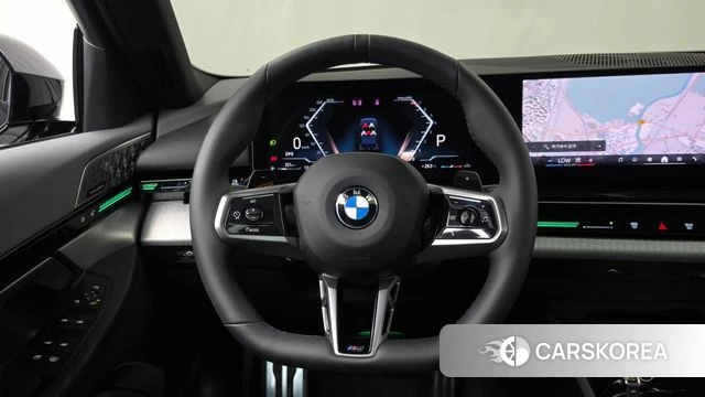 BMW 5 Series (G60) 2024 Черный из Кореи, фото 4