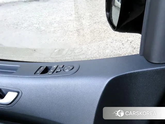 Hyundai Staria 2023 Серый из Кореи, фото 4