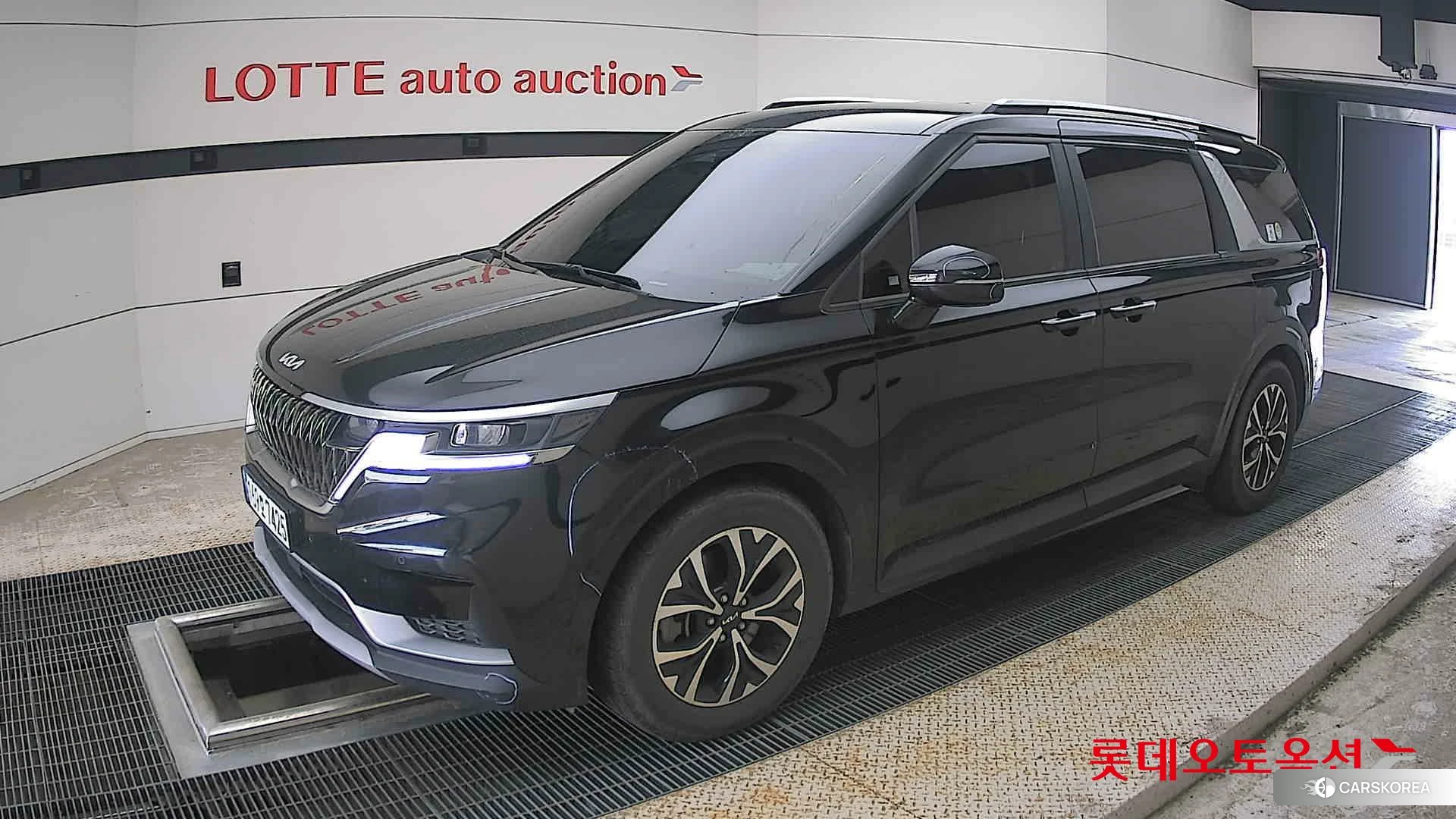 Kia Carnival 2023 Aurora Black Pearl из Кореи, фото 4