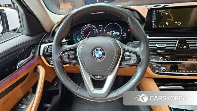 BMW 5 Series (G30) id 3292023 из Кореи 4