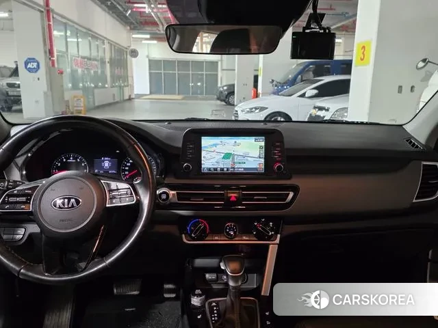 Kia Seltos 2021 Белый из Кореи, фото 4