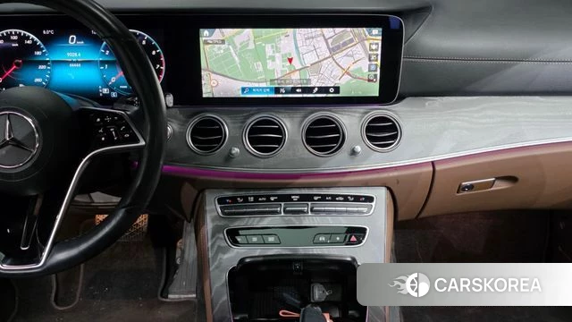 Mercedes-Benz E-Class W213 2022 Серебристо-серый из Кореи, фото 4