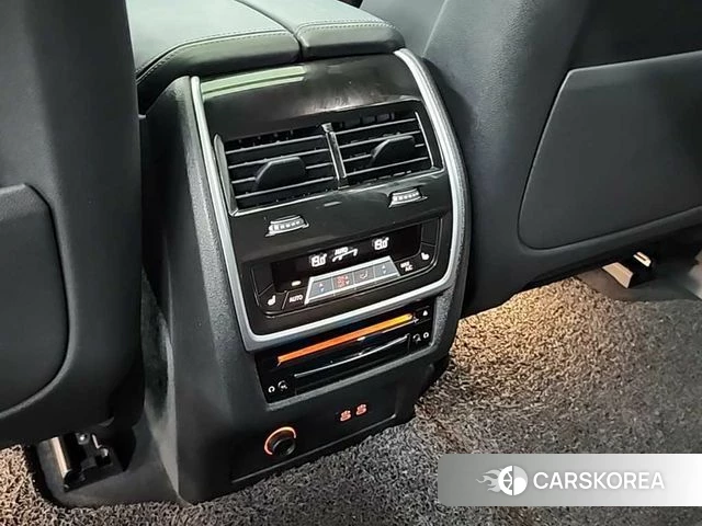 BMW X7 (G07) 2021 Черный из Кореи, фото 4