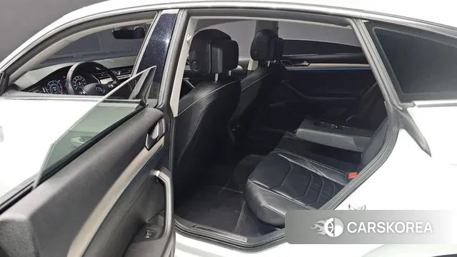 Volkswagen Arteon 2019 Белый из Кореи, фото 4