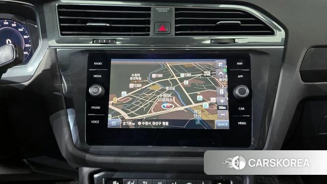 Volkswagen Tiguan Allspace 2020 Серебристо-серый из Кореи, фото 4