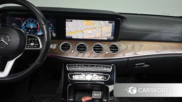 Mercedes-Benz E-Class W213 2018 Белый из Кореи, фото 4