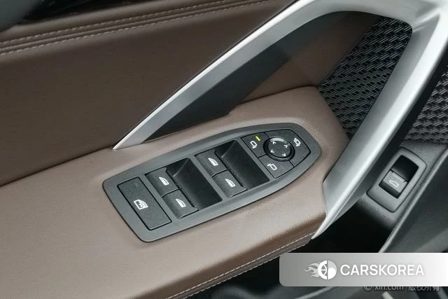 BMW iX1 2024 Черный из Китая, фото 4