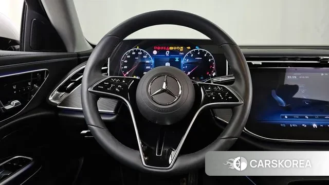 Mercedes-Benz E-Class W214 2024 Белый из Кореи, фото 4