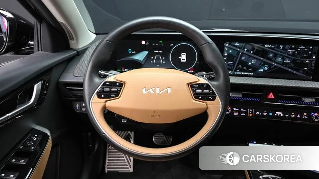 Kia EV6 2023 Черный из Кореи, фото 4