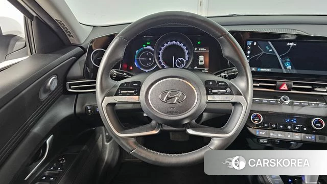 Hyundai Avante Hybrid (CN7) 2022 Белый из Кореи, фото 4
