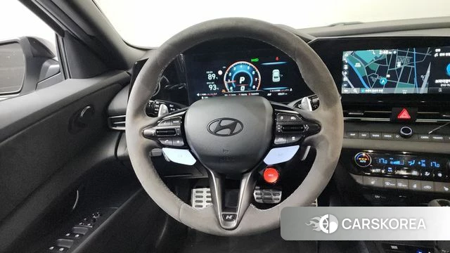 Hyundai The New Avante (CN7) 2023 Серебристо-серый из Кореи, фото 4