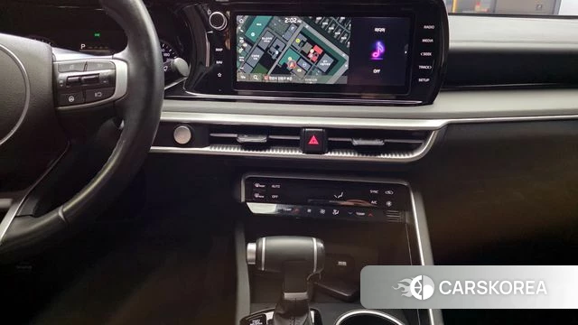 Kia K5 3rd generation 2023 Серебристо-серый из Кореи, фото 4