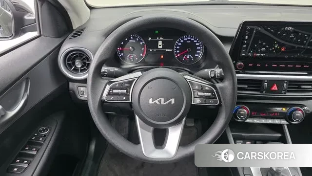 Kia The New K3 2nd generation 2023 Черный из Кореи, фото 4