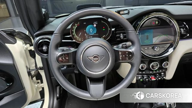 Mini Cooper S Convertible 2022 Жемчужный цвет из Кореи, фото 4