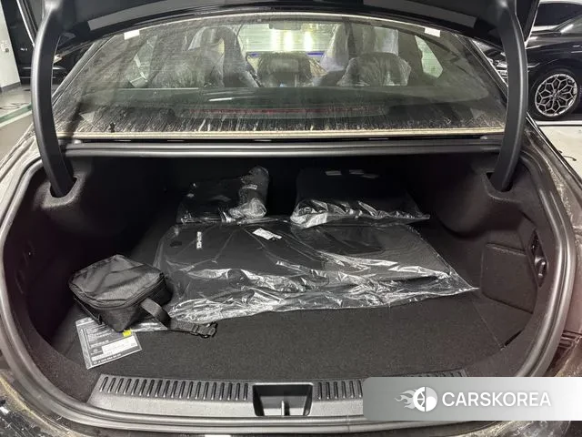 Mercedes-Benz E-Class W214 2025 Черный из Кореи, фото 4