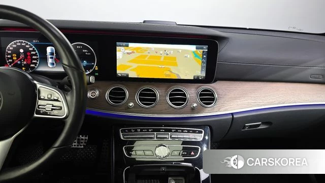 Mercedes-Benz E-Class W213 2018 Серый из Кореи, фото 4