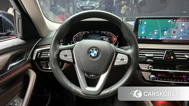 BMW 5 Series (G30) 2021 Черный из Кореи, фото 4