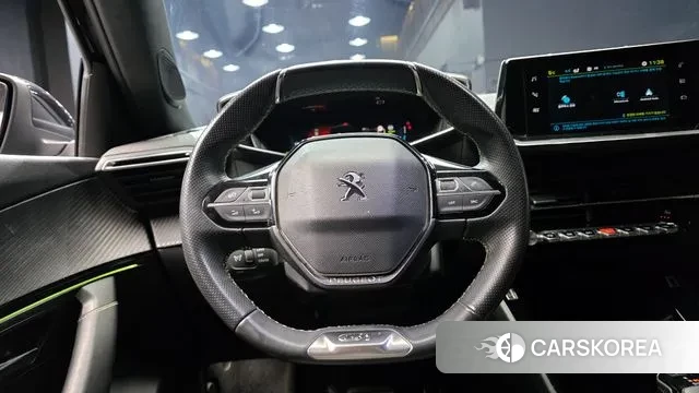 Peugeot e-2008 second generation 2021 Черный из Кореи, фото 4