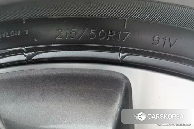 Peugeot 408 2020 Белый из Китая, фото 4