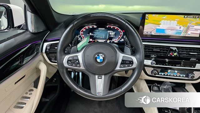 BMW 5 Series (G30) 2023 Белый из Кореи, фото 4
