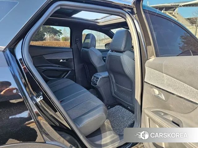 Peugeot 3008 second generation 2021 Черный из Кореи, фото 4