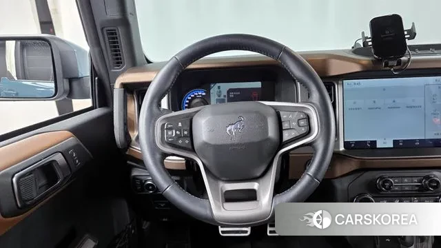 Ford Bronco 6th Generation 2022 Небесно-голубой из Кореи, фото 4