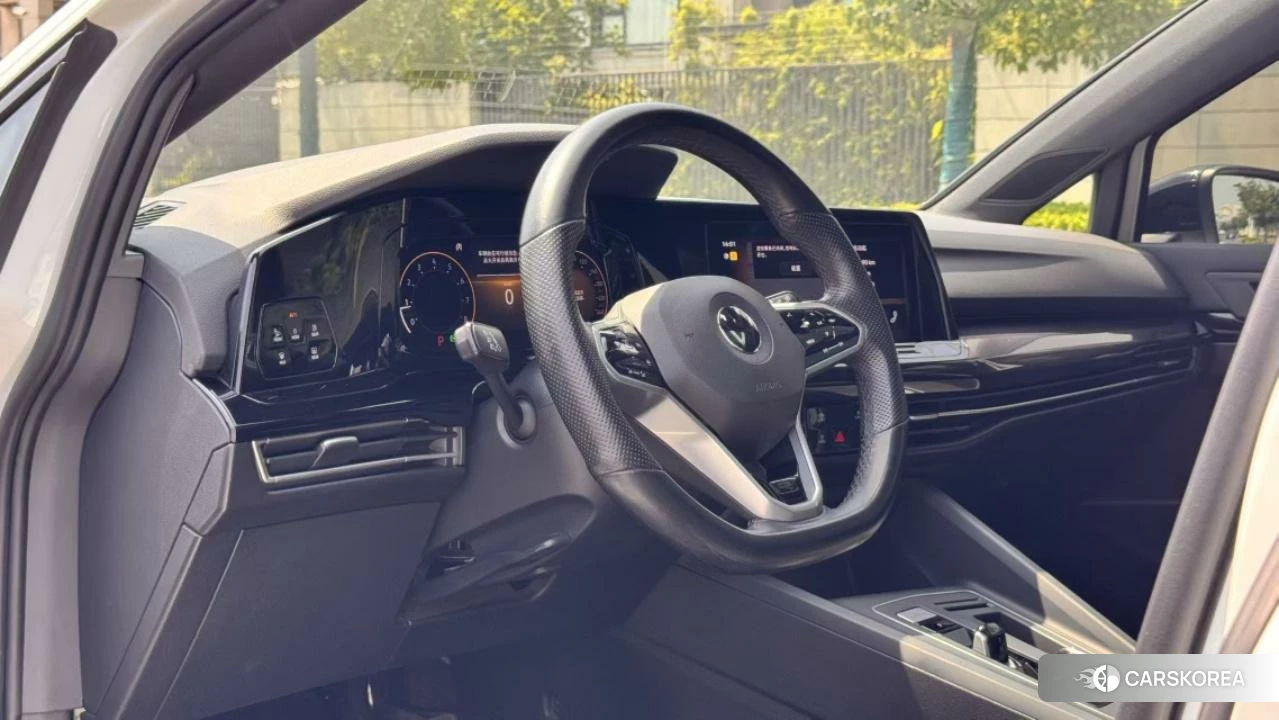 Volkswagen Golf 2020 Белый из Китая, фото 4