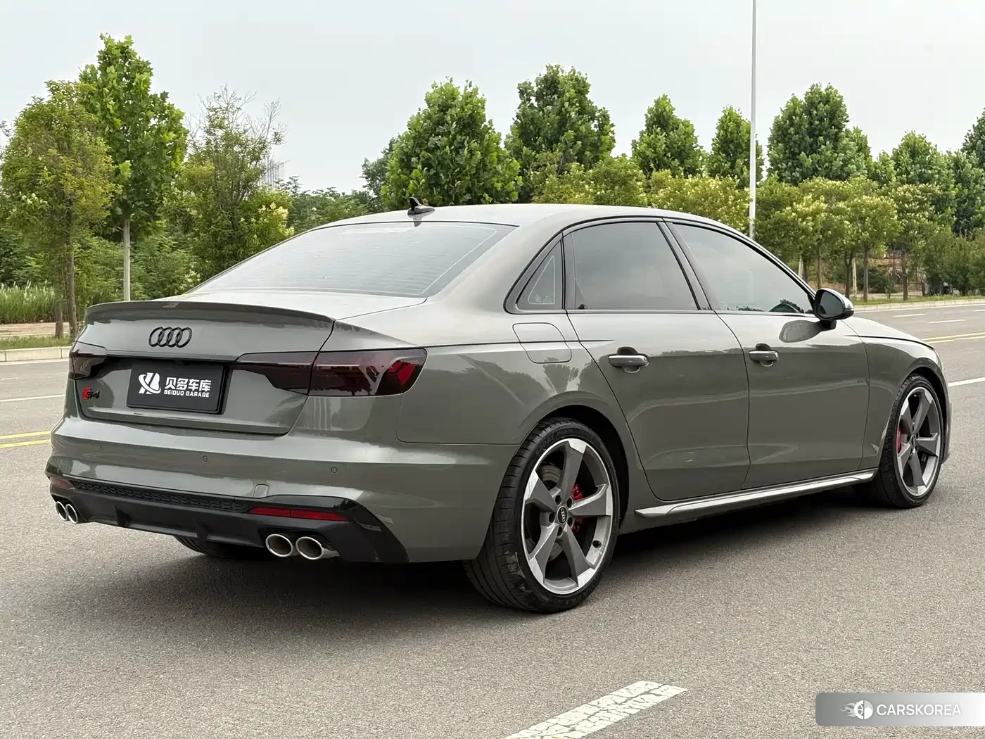 Audi S4 2023 Silver/gray из Китая, фото 4