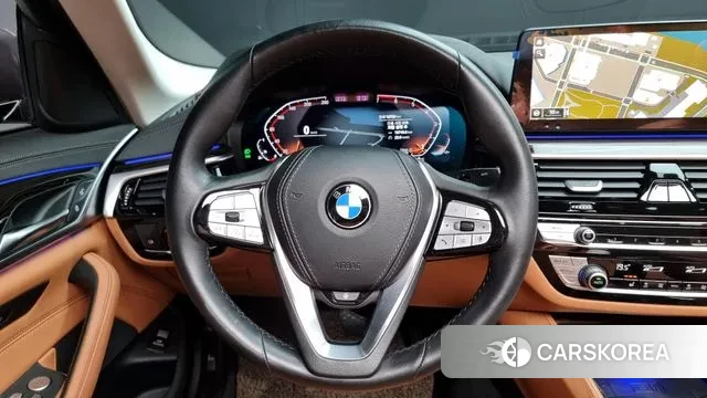 BMW 5 Series (G30) 2023 Серый из Кореи, фото 4