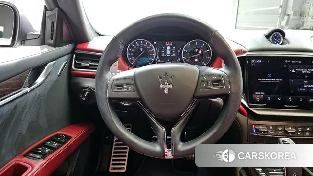 Maserati Ghibli 2021 Белый из Кореи, фото 4