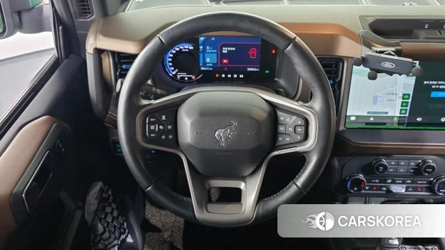 Ford Bronco 6th Generation 2023 Темно-зеленый из Кореи, фото 4