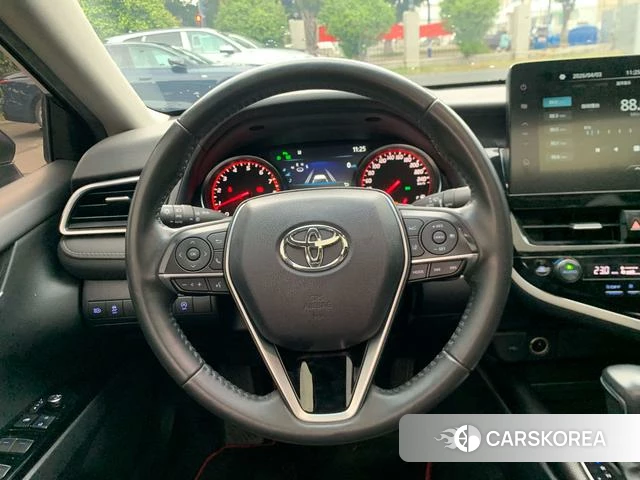 Toyota Camry 2022 Белый из Китая, фото 4