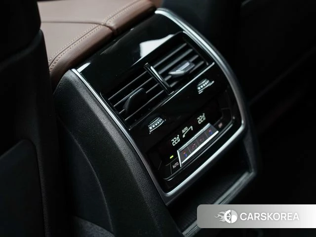 BMW X6 2024 Белый из Китая, фото 4