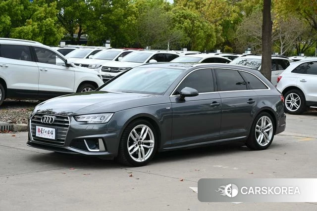 Audi A4 (import) 2019 Темно-серый из Китая, фото 4