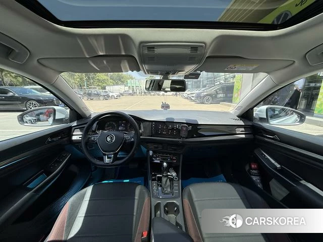 Volkswagen Bora 2022 Белый из Китая, фото 4