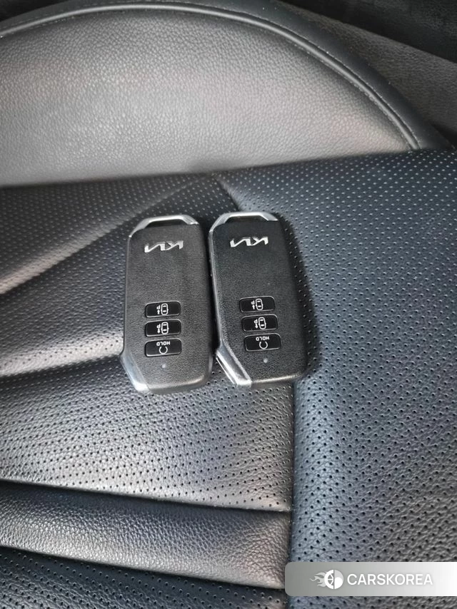 Kia K5 3rd generation 2023 Серебристо-серый из Кореи, фото 4