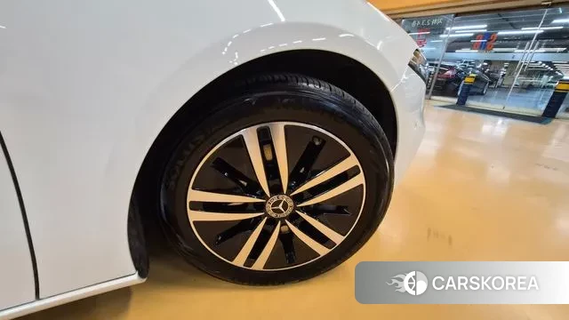 Mercedes-Benz A-Class W177 2021 Белый из Кореи, фото 4