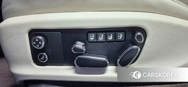 Bentley Continental GT 3rd Generation 2023 Золотой из Кореи, фото 4