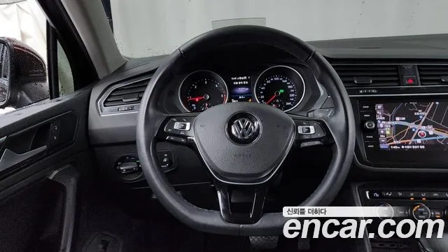 Volkswagen Tiguan second Generation 2018 Красный из Кореи, фото 4