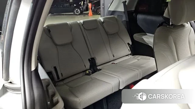 Kia Carnival 4th generation 2023 Белый из Кореи, фото 4