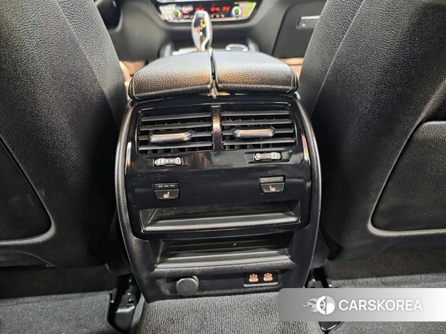 BMW 5 Series (G30) 2021 Белый из Кореи, фото 4